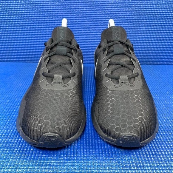 NIKE LEGEND ESSENTIAL 2 Women`s Size 9 Black Athletic Running Shoes CQ9545-002 - Picture 2 of 8